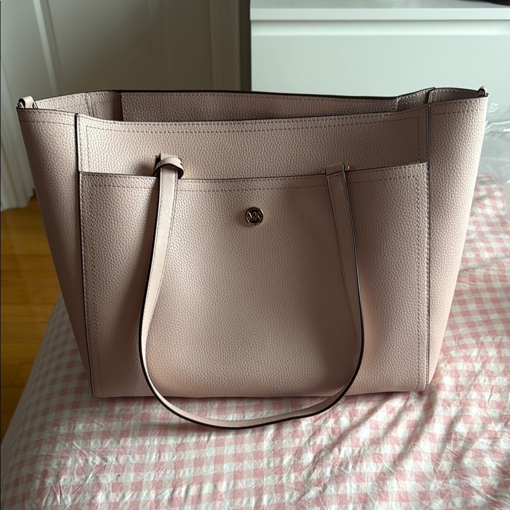 Michael Kors Pink Tote Bag Structured Elegant Design